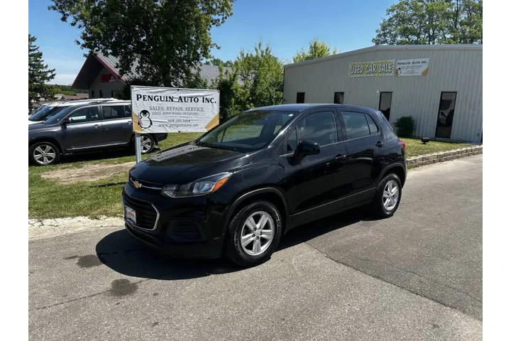 $11990 : 2020 Trax LS image 3