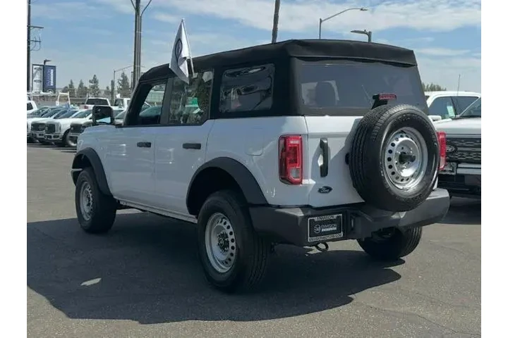 $39995 : Ford Bronco 2025 4x4 Base 4d image 5