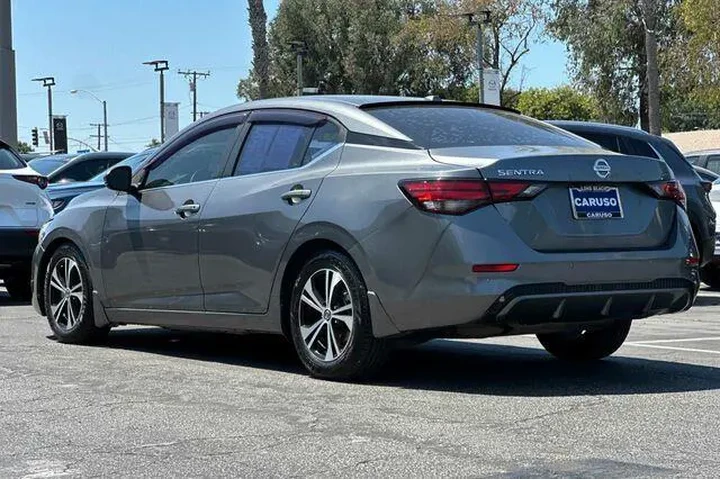 $12026 : Nissan Sentra 2020 SV 4dr Se image 5