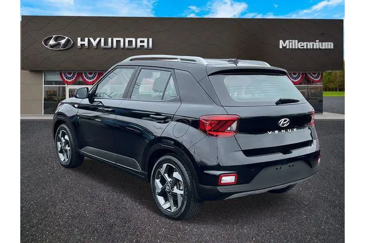 $20989 : Hyundai KONA 2023 AWD SEL 4d image 5