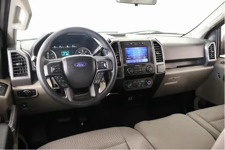 $23108 : Ford F-150 2020 4x2 XLT 4dr image 2