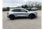 $21995 : Ford Escape 2022 SE 4dr SUV thumbnail
