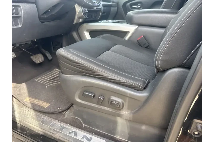 $23209 : Nissan Titan XD 2017 4x4 S 4 image 10