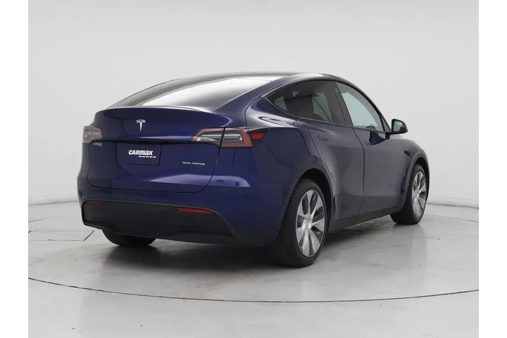 $27998 : Tesla Model Y 2022 AWD Long image 8