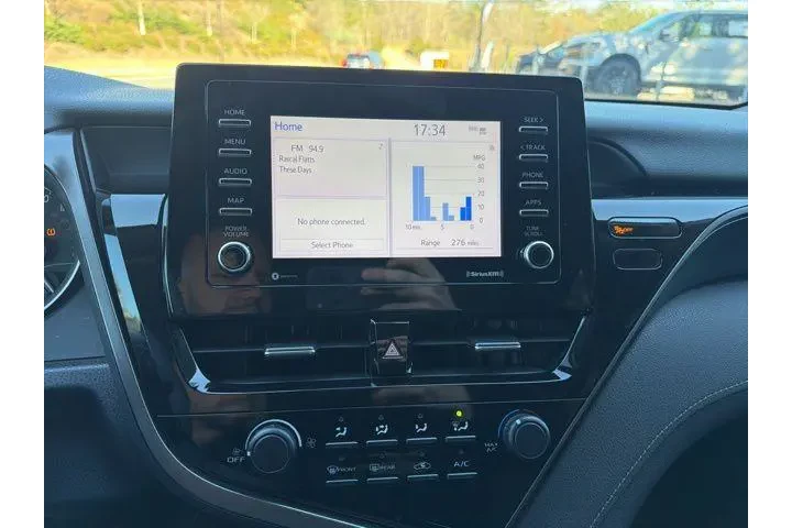 $21039 : Toyota Camry 2021 LE 4dr Sed image 9