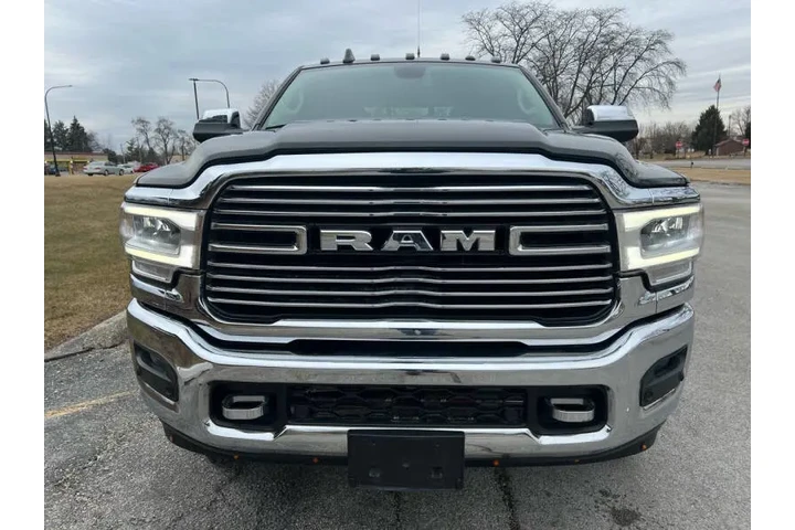 $62997 : 2022 RAM 3500 Laramie image 3