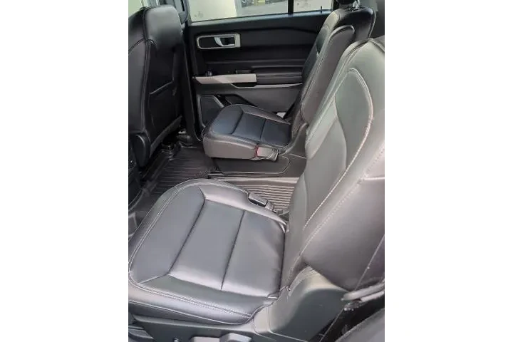 $29693 : Ford Explorer 2023 XLT 4dr S image 10