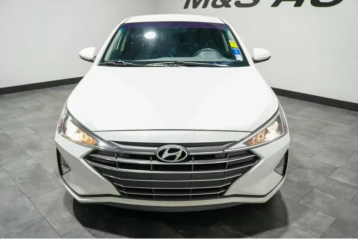 $12828 : 2019 Elantra image 8