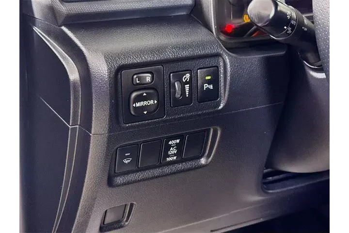 $31500 : Toyota 4Runner 2018 4x4 SR5 image 10