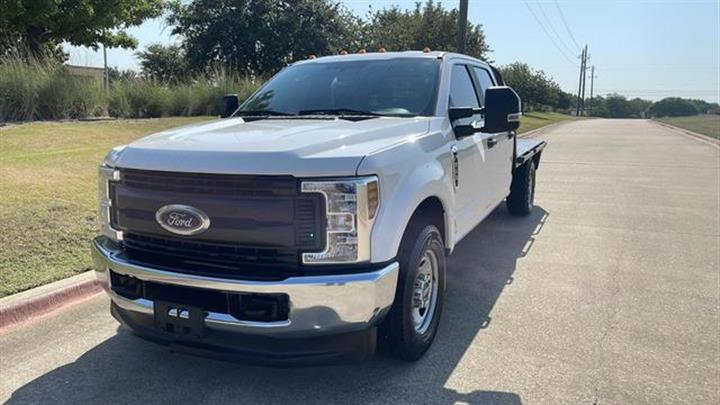 $29950 : 2019 FORD F350 SUPER DUTY CRE image 2