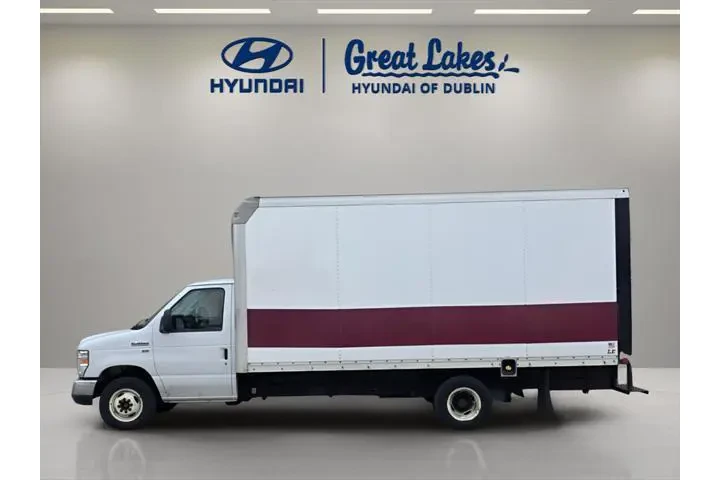 $21466 : Ford E-Series 2019 E-350 SD image 2