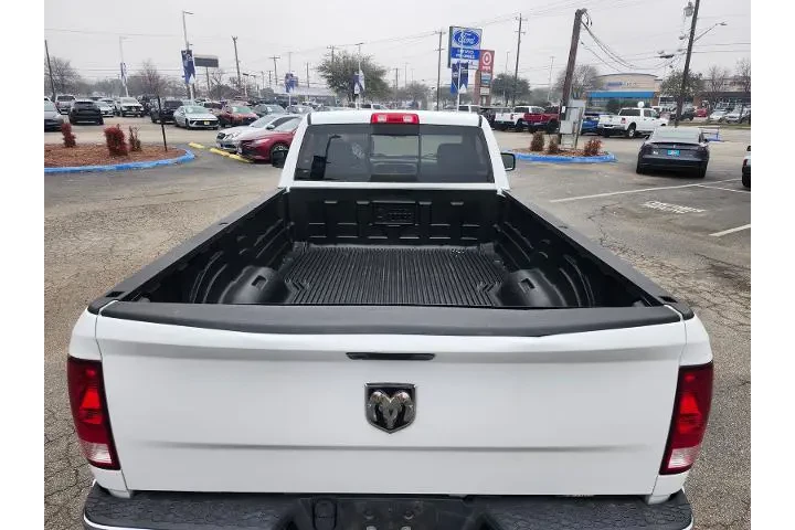 $21998 : Ram 1500 Classic 2019 4x2 Tr image 4