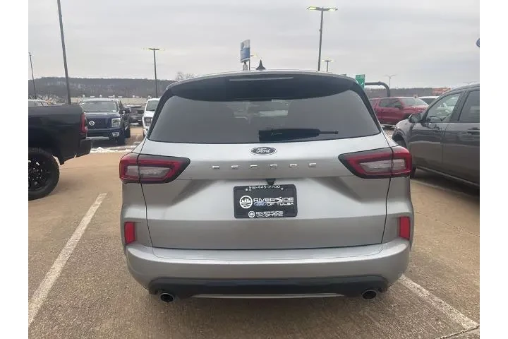 $19795 : Ford Escape 2024 ST-Line 4dr image 8