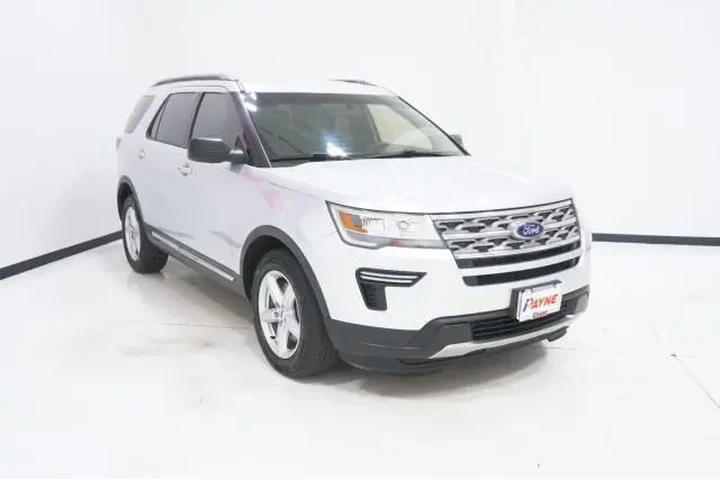 $14995 : Ford Explorer 2018 XLT 4dr S image 3