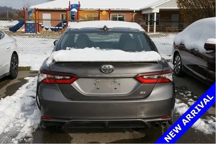 $23000 : Toyota Camry 2023 SE 4dr Sed image 5
