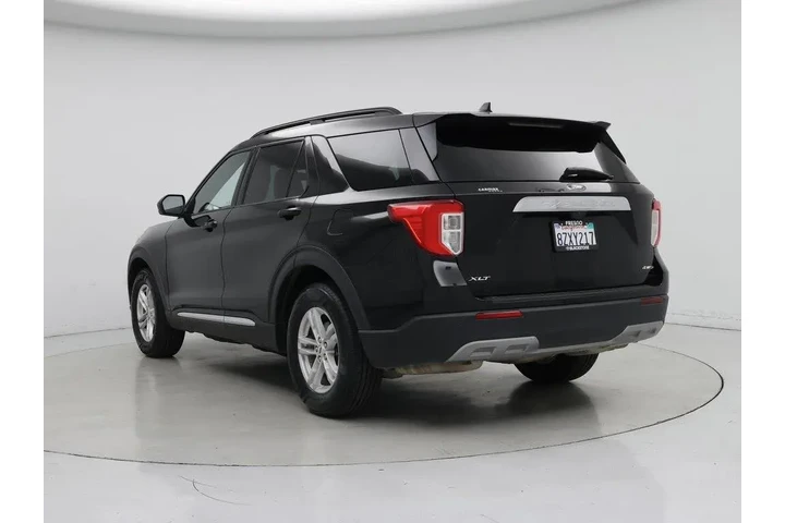 $25998 : Ford Explorer 2022 AWD XLT 4 image 2