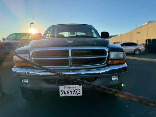 $5950 : 2000 DODGE DAKOTA QUAD CAB200 image 1