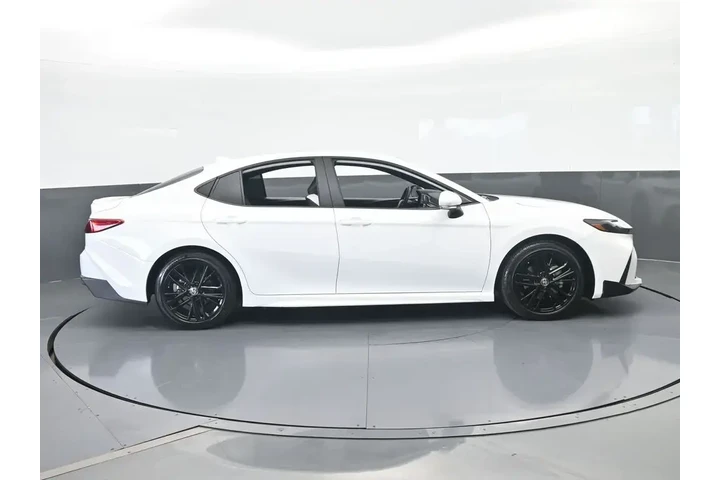 $29999 : Toyota Camry 2026 SE 4dr Sed image 7