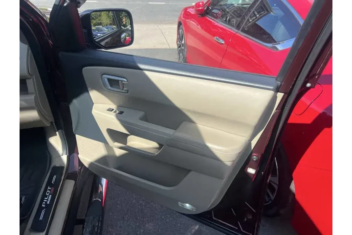 $9999 : 2015 Pilot EX-L image 3