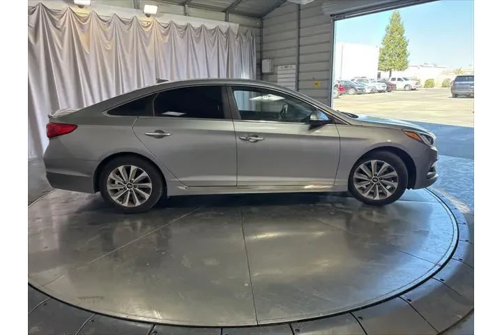 $6999 : Hyundai SONATA 2015 Sport 4d image 3