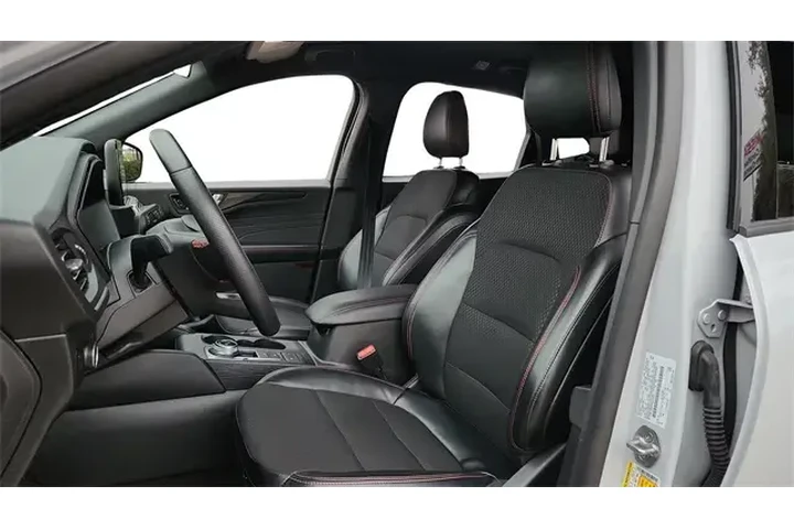 $24548 : Ford Escape 2025 AWD ST-Line image 10