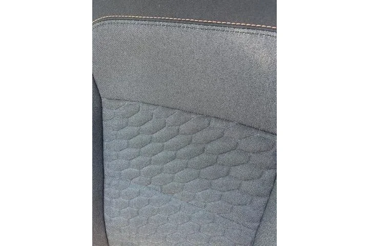 $17639 : Chevrolet Equinox 2020 4x4 L image 9