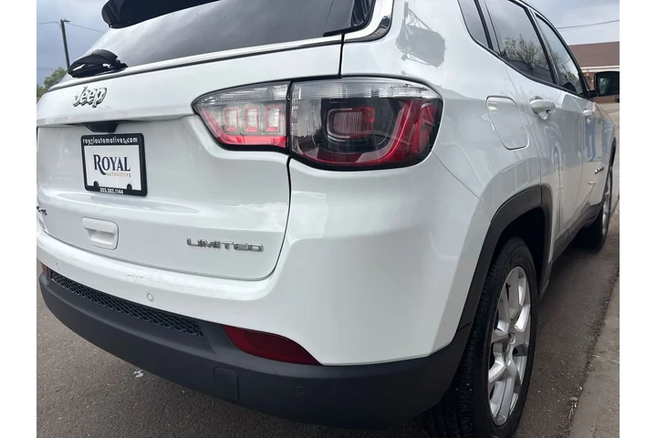 $24995 : 2025 Compass Limited 4x4 image 7