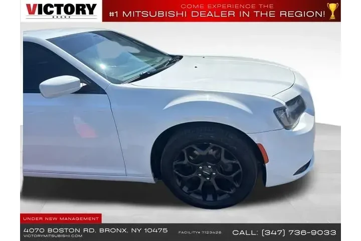 $12595 : Chrysler 300 2019 AWD S 4dr image 9