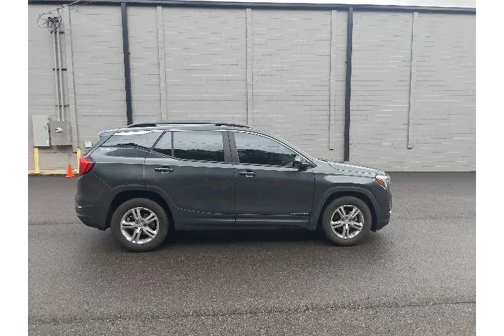 $17490 : GMC Terrain 2021 SLE 4dr SUV image 2