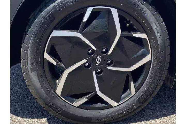 $26499 : Hyundai IONIQ 5 2022 SE 4dr image 9