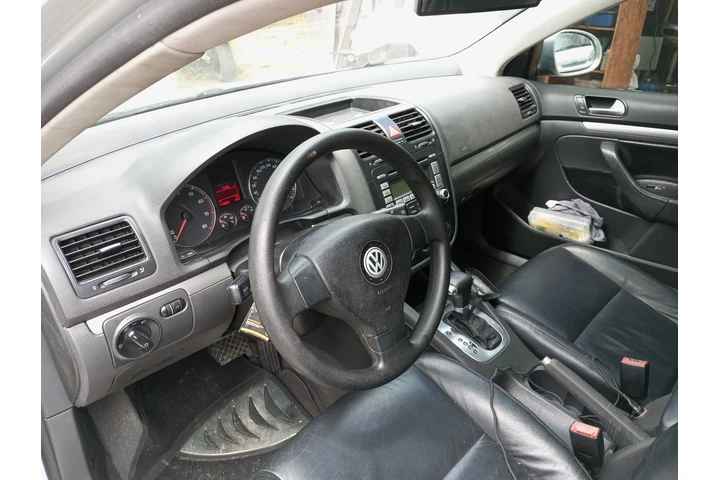 $26500000 : Vendo Volkswagen Bora 2006 image 5