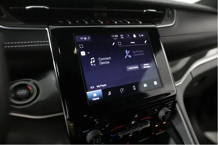 $28495 : Jeep Grand Cherokee 2022 4x4 image 8