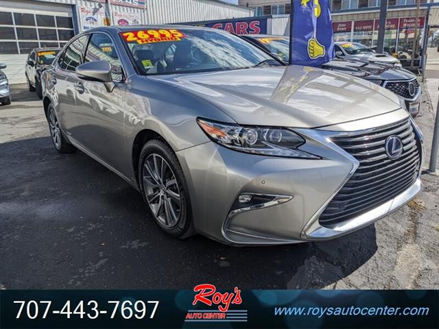 $26995 : 2017 ES 300h Sedan image 1