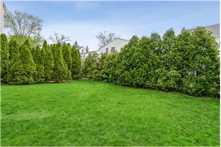 $5899 : Rental property with 3 bedro image 5
