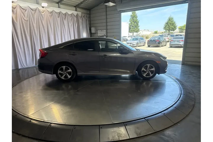 $16999 : Honda Civic 2019 LX 4dr Seda image 2