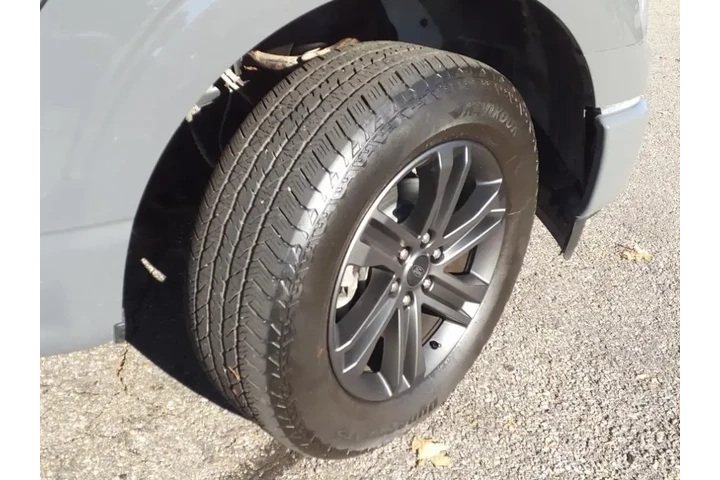 $36096 : Ford F-150 2021 4x4 XL 4dr S image 10