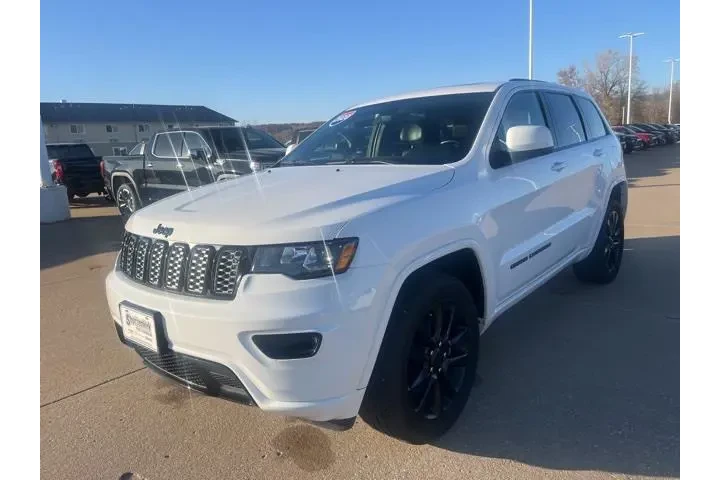$25998 : Jeep Grand Cherokee 2020 4x4 image 7