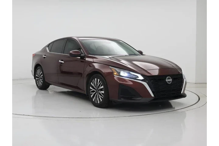 $20998 : Nissan Altima 2023 2.5 SV 4d image 1