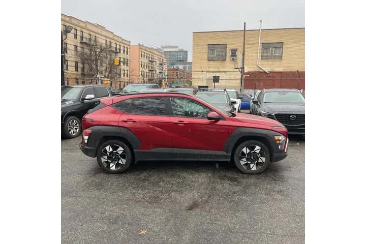 $20799 : Hyundai KONA 2025 SEL 4dr Cr image 8