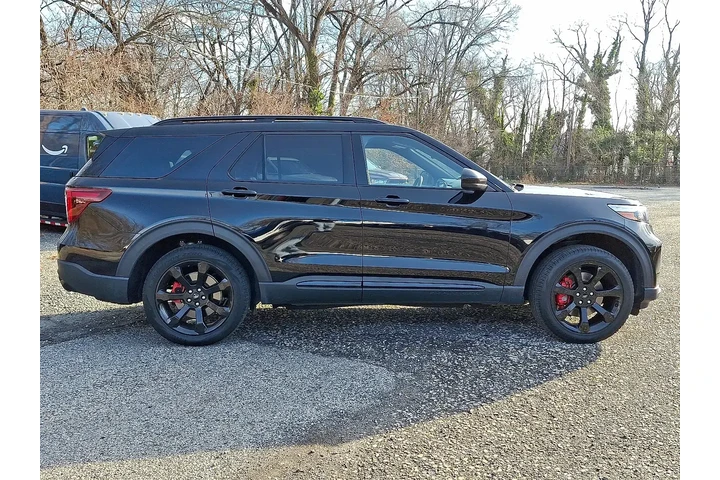 $38339 : Ford Explorer 2022 AWD ST 4d image 6