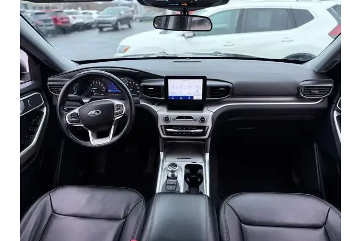 $30000 : Ford Explorer 2023 AWD XLT 4 image 2