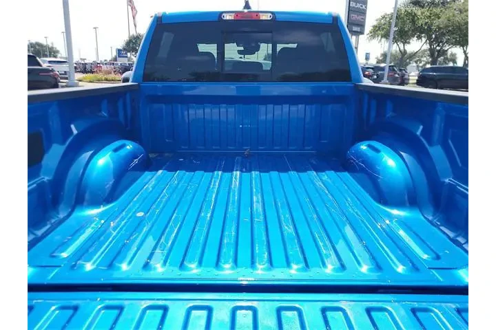 $39988 : Ram 1500 2025 4x4 Big Horn 4 image 8