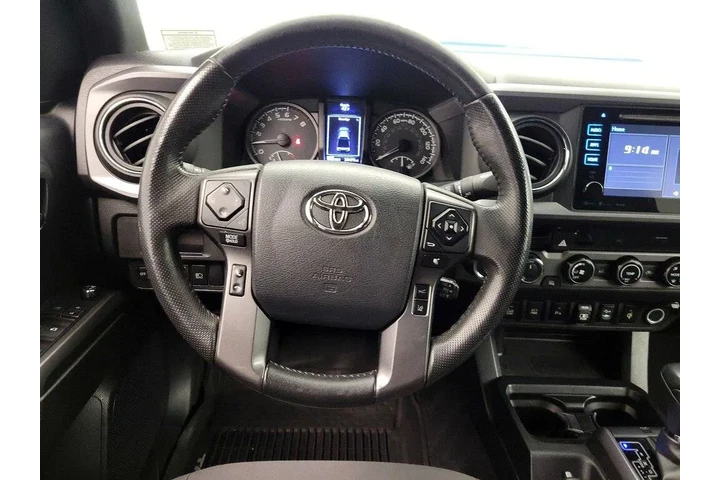 $33998 : Toyota Tacoma 2018 4x4 TRD S image 10