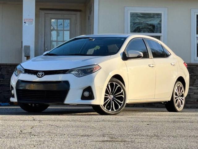 2016 Corolla S image 2