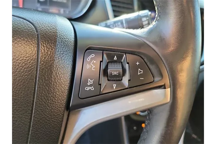 $20255 : Chevrolet Trax 2022 AWD LT 4 image 6