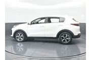$16995 : Kia Sportage 2022 LX 4dr SUV thumbnail