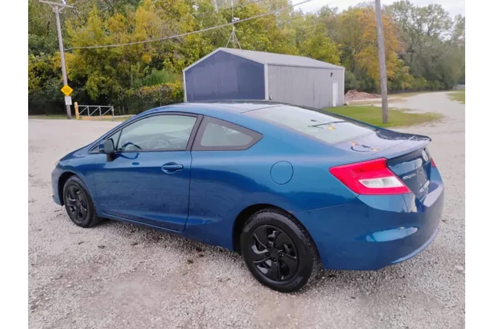 $9995 : 2013 Civic LX image 5