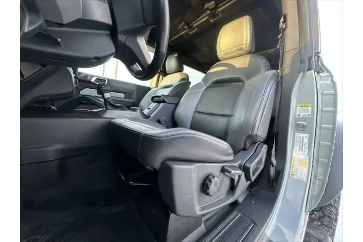 $37499 : Ford Bronco 2022 4x4 Black D image 4