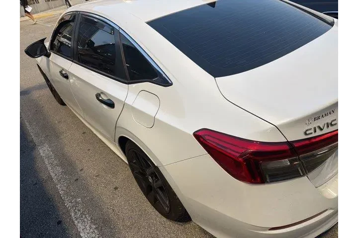 $18992 : Honda Civic 2022 LX 4dr Seda image 5