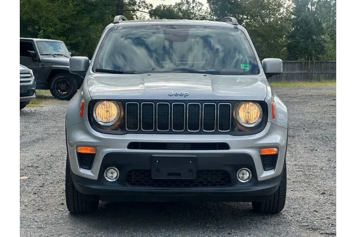 $13990 : 2020 Renegade Latitude image 3